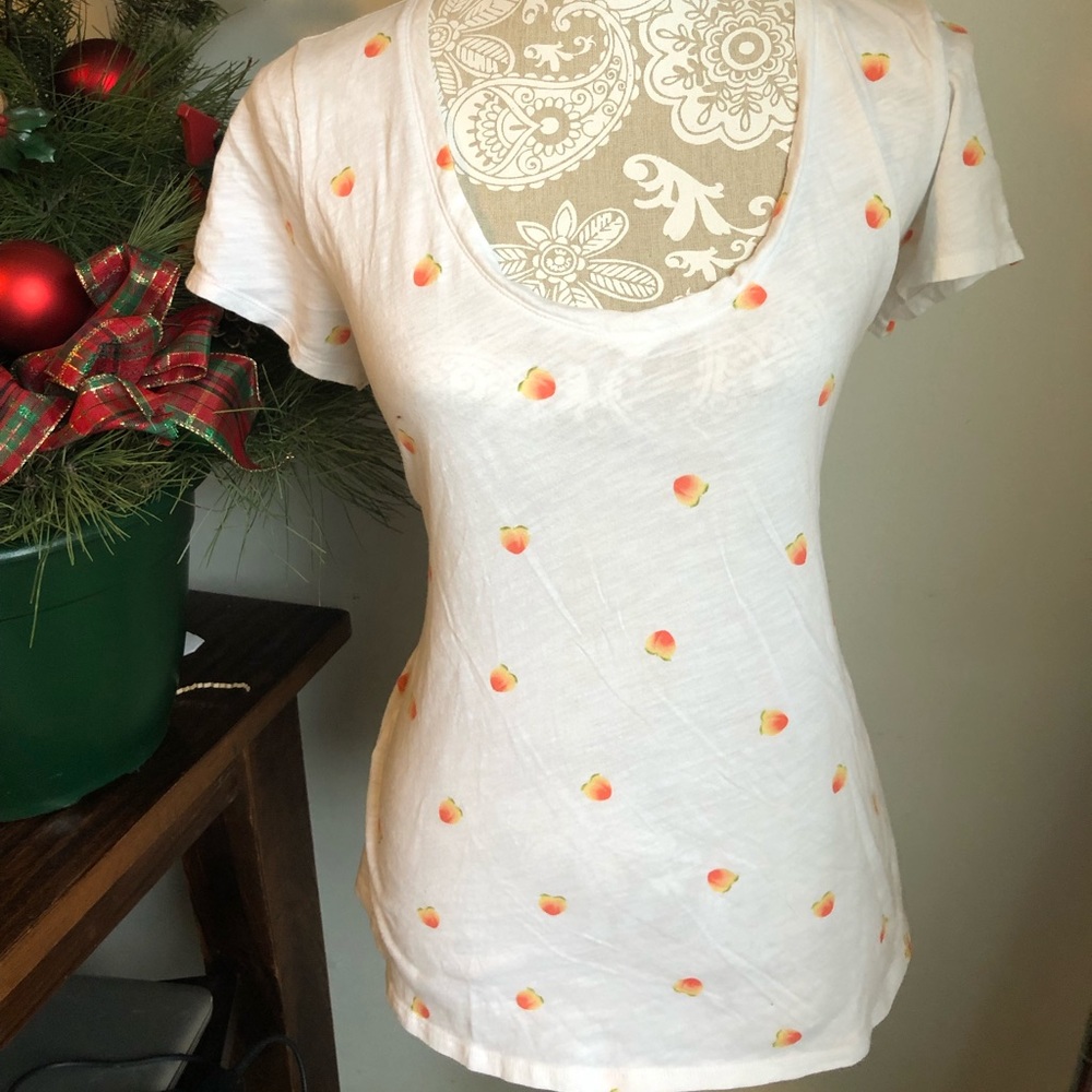 Victoria’s Secret pink t shirt